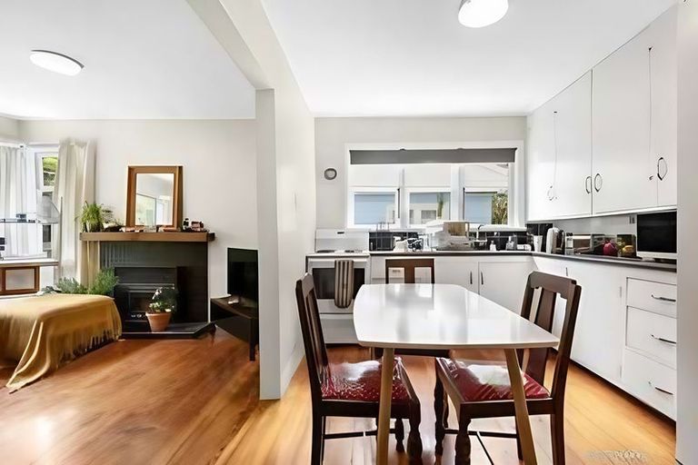 Photo of property in 417 Ohiro Road, Brooklyn, Wellington, 6021