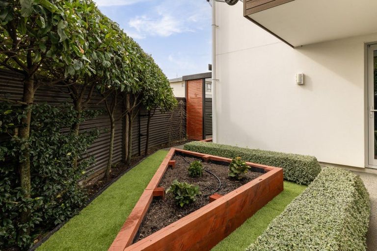 Photo of property in 190d Charles Street, Westshore, Napier, 4110