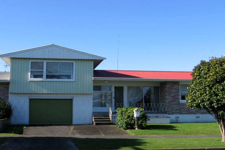 Photo of property in 1 Katene Street, West End, Palmerston North, 4412