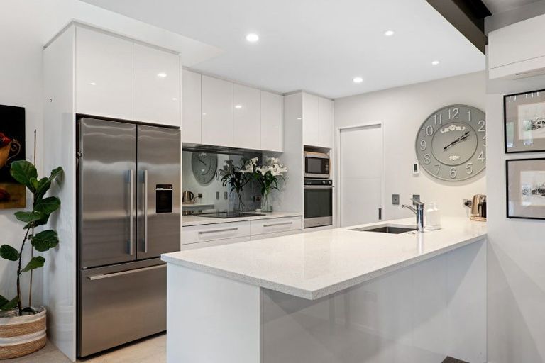 Photo of property in 21 Matai Street East, Riccarton, Christchurch, 8011