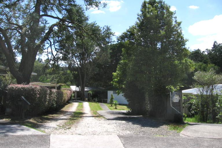 Photo of property in 18 Beeche Place, Birkdale, Auckland, 0626