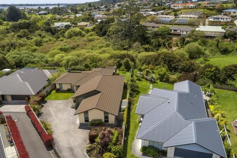Photo of property in 156 Oteki Park Drive, Welcome Bay, Tauranga, 3112