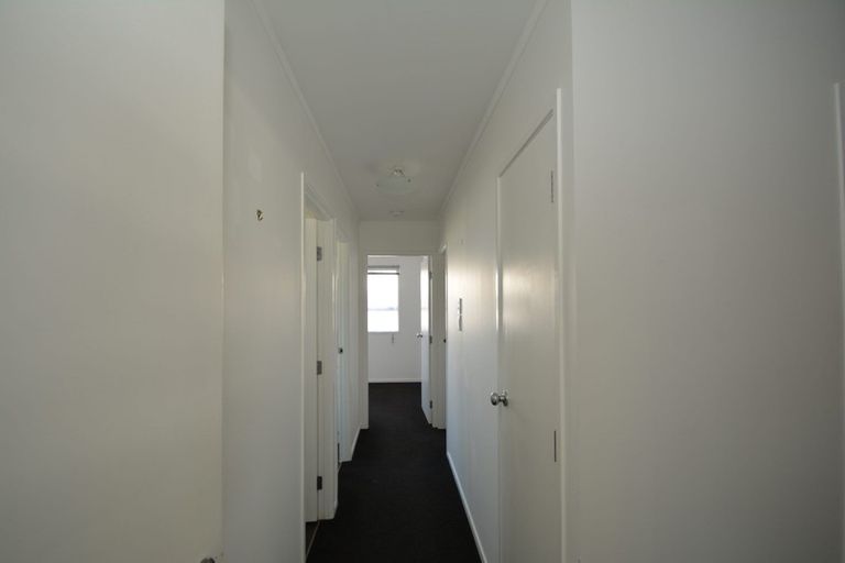 Photo of property in 15 Tyndrum Place, Highland Park, Auckland, 2010