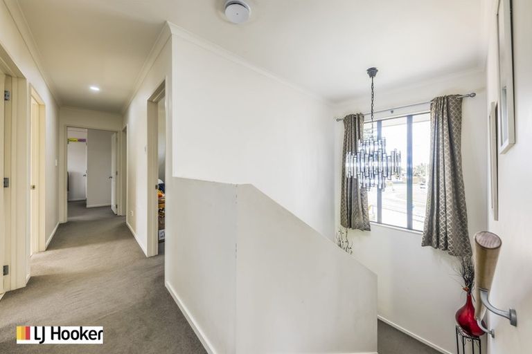 Photo of property in 200 Hill Road, The Gardens, Auckland, 2105