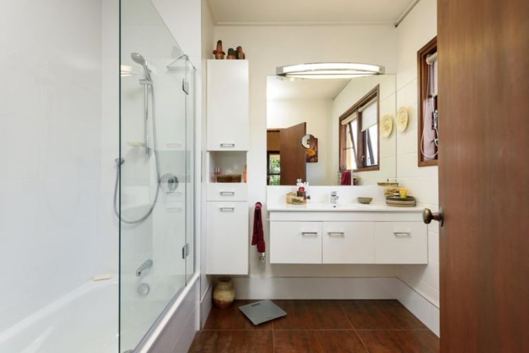 Photo of property in 23 Walnut Grove, Omokoroa, 3114