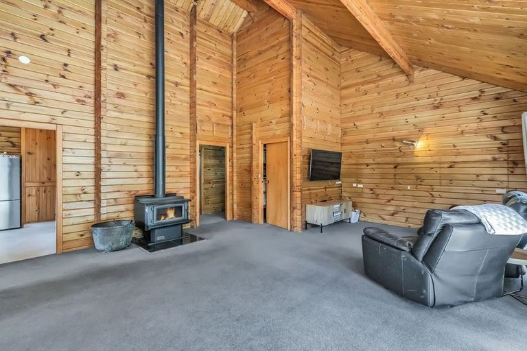 Photo of property in 1735 Hoskyns Road, Kirwee, Darfield, 7571