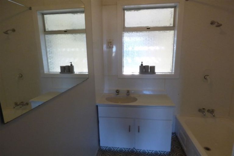 Photo of property in 19 Frances Street, Balclutha, 9230