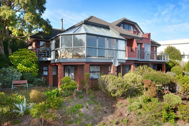 Photo of property in 10 Harbour Heights, Waverley, Dunedin, 9013