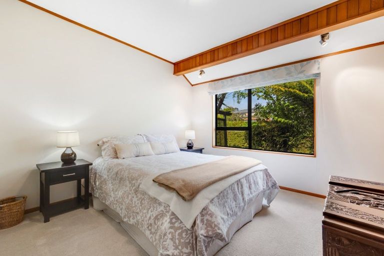 Photo of property in 238 Point View Drive, East Tamaki Heights, Auckland, 2016