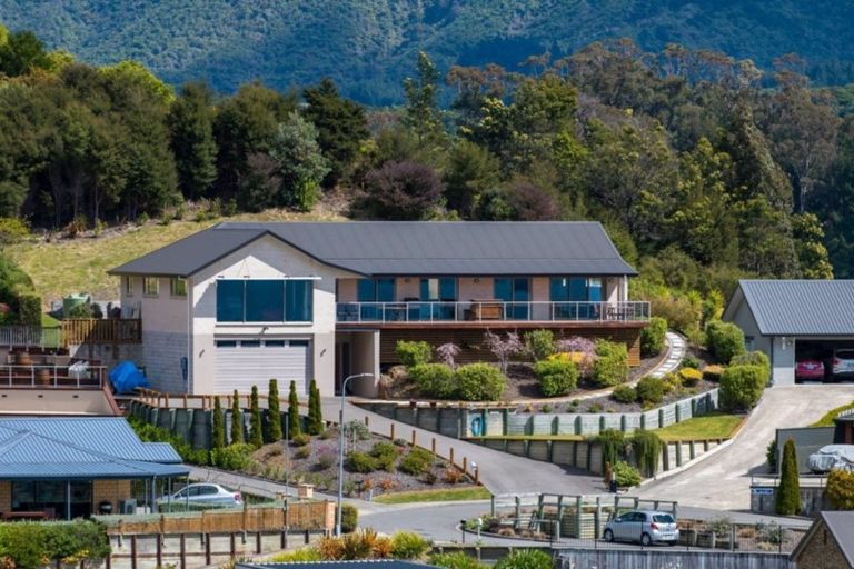 Photo of property in 14 Moana Heights, Waikawa, Picton, 7220