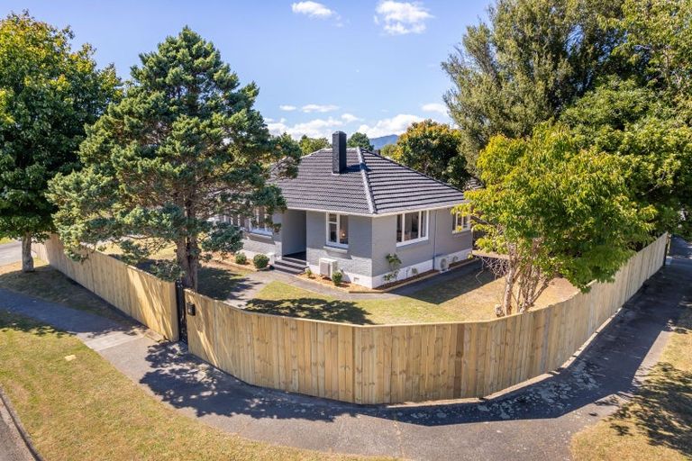 Photo of property in 1/14 Holdsworth Avenue, Trentham, Upper Hutt, 5018