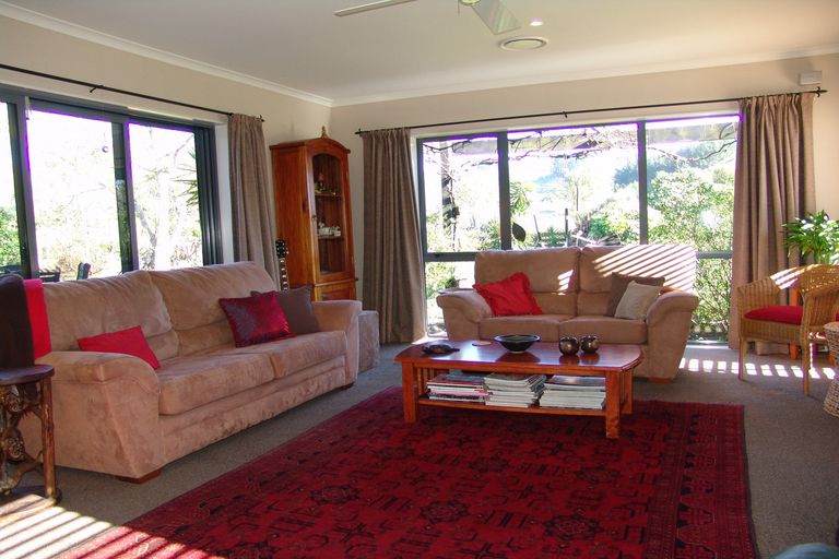 Photo of property in 33 Mangauika Road, Pirongia, Te Awamutu, 3876