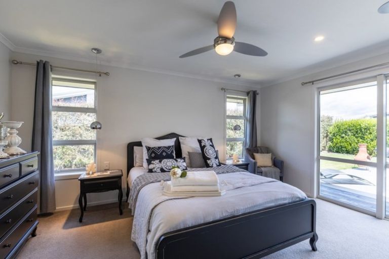 Photo of property in 8 Kitakita Grove, Motueka, 7120