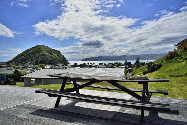 Photo of property in 15 Mahia Heights Drive, Mahia, 4198