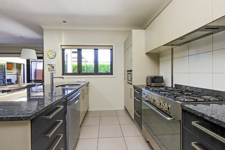 Photo of property in 6 Lardon Place, Frimley, Hastings, 4120