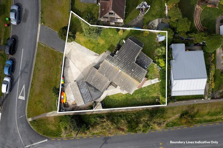 Photo of property in 1 Magnetic Street, Port Chalmers, 9023