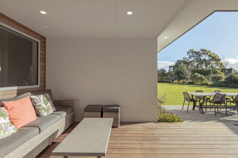 Photo of property in 17 Churchlea Place, Darfield, 7510