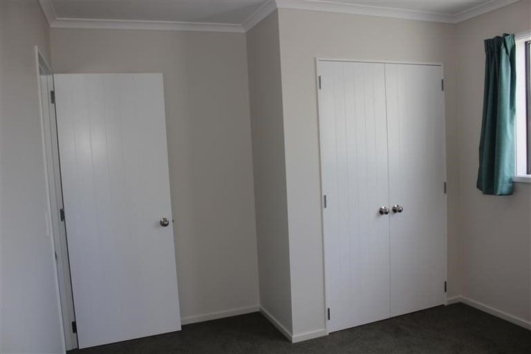 Photo of property in 28 Latimer Way, Petone, Lower Hutt, 5012