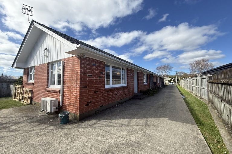 Photo of property in 3/5 Ruahine Street, Trentham, Upper Hutt, 5018