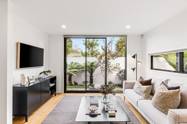 Photo of property in 3 Forest Glen, Orewa, 0931