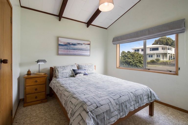 Photo of property in 207 Seaforth Road, Waihi Beach, 3611