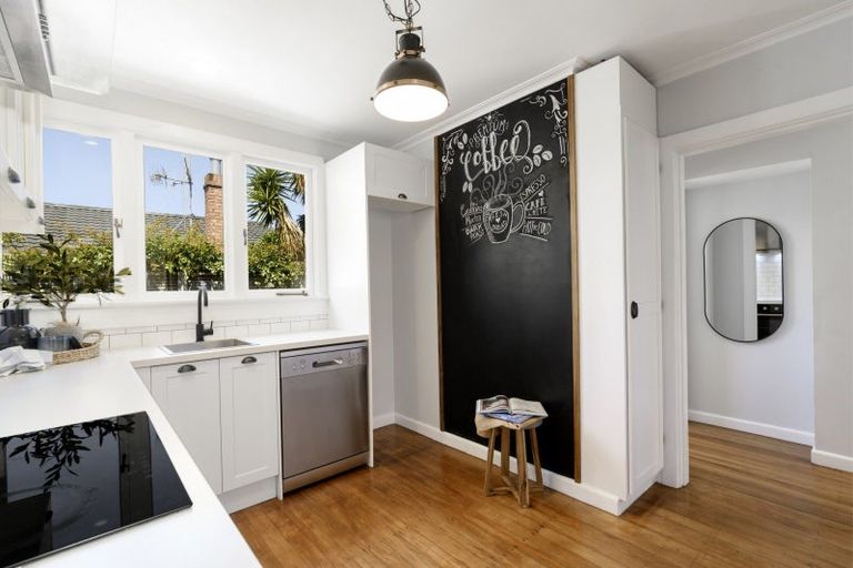 Photo of property in 1/121 Sixteenth Avenue, Tauranga South, Tauranga, 3112