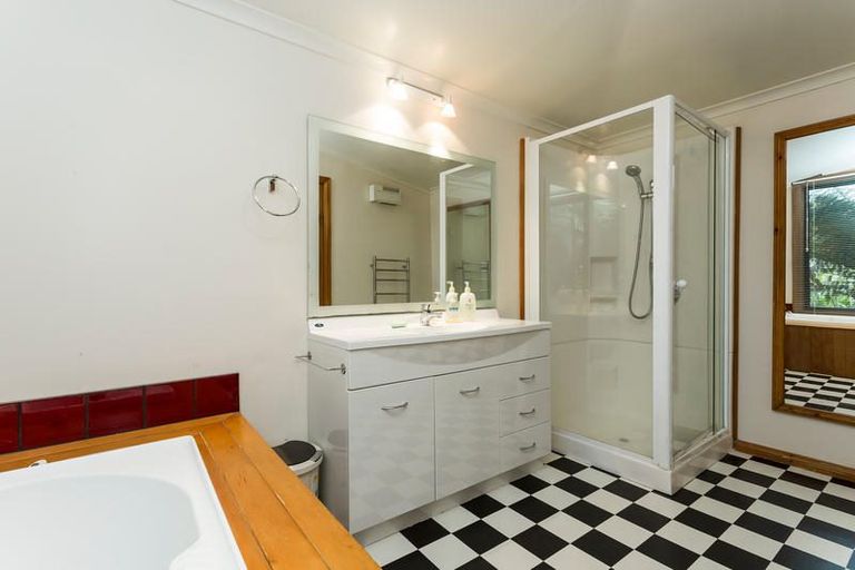 Photo of property in 38 Coombe Hay Terrace, Careys Bay, Port Chalmers, 9023
