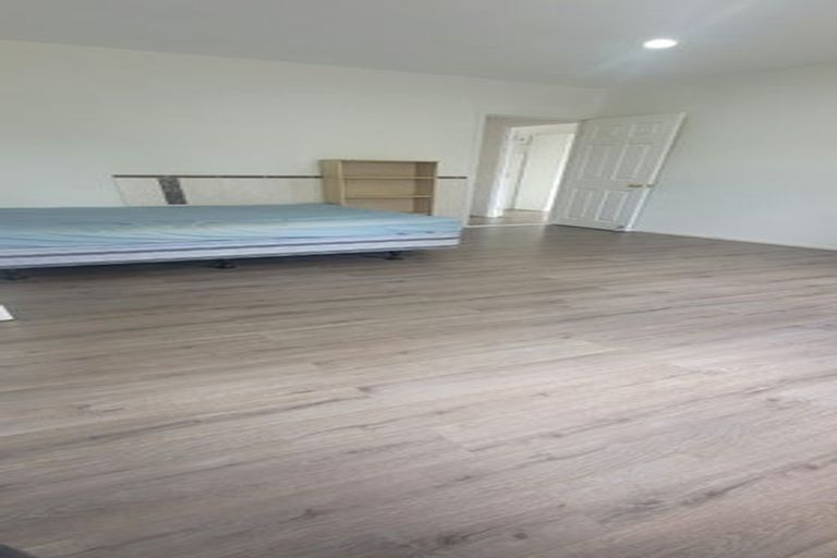 Photo of property in 32 Middlefield Drive, East Tamaki Heights, Auckland, 2016