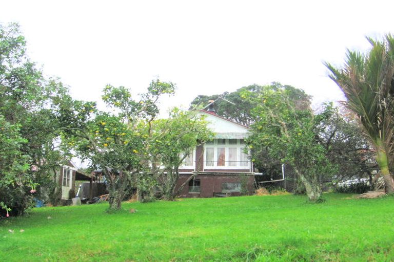 Photo of property in 3b Emily Lane, Greenhithe, Auckland, 0632