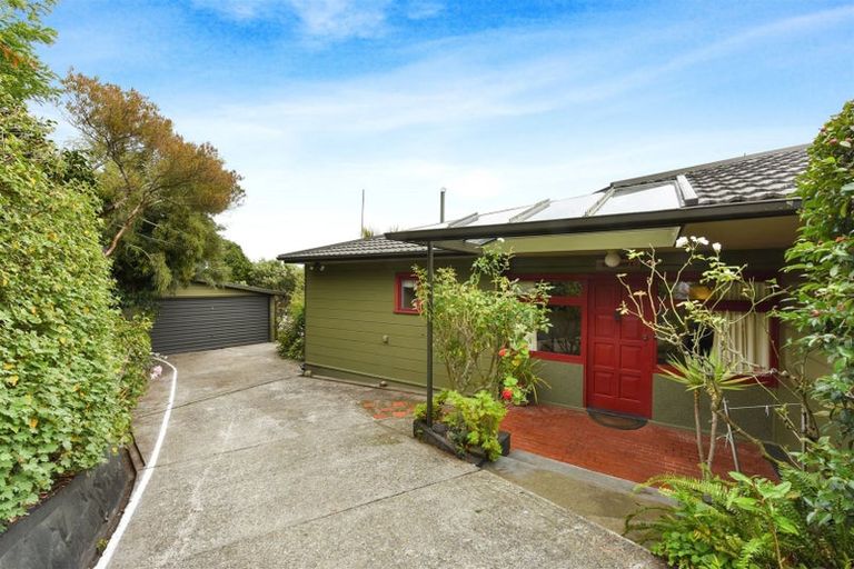 Photo of property in 18 Champion Terrace, Moana, Nelson, 7011