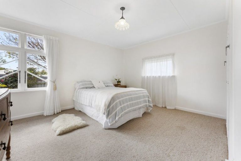 Photo of property in 12 Queen Street, Pahiatua, 4910