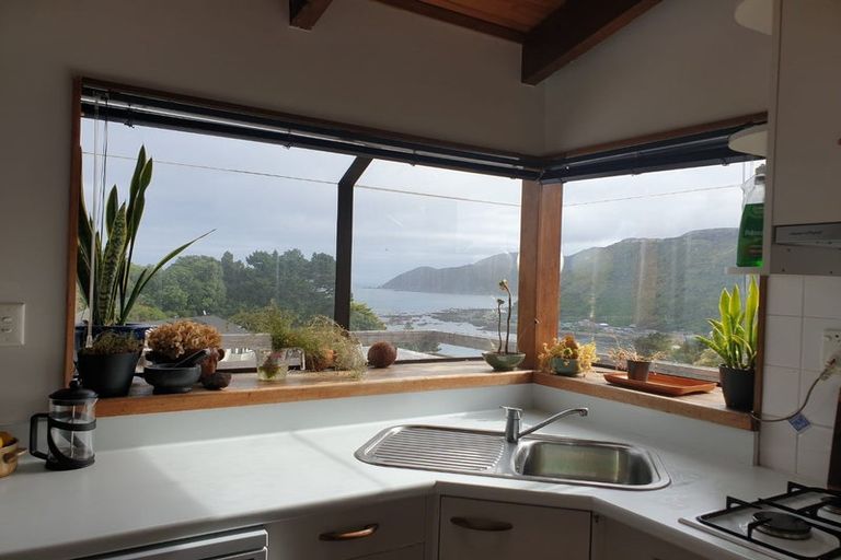 Photo of property in 5a Dennis Way, Island Bay, Wellington, 6023