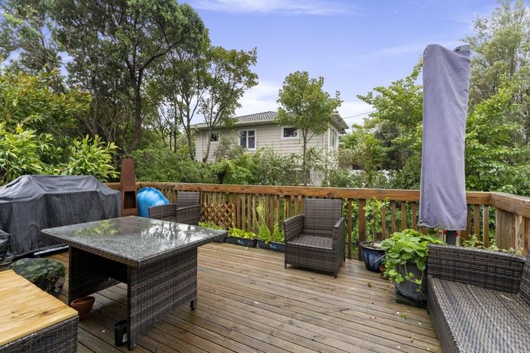 Photo of property in 23a Coates Street, Tawa, Wellington, 5028