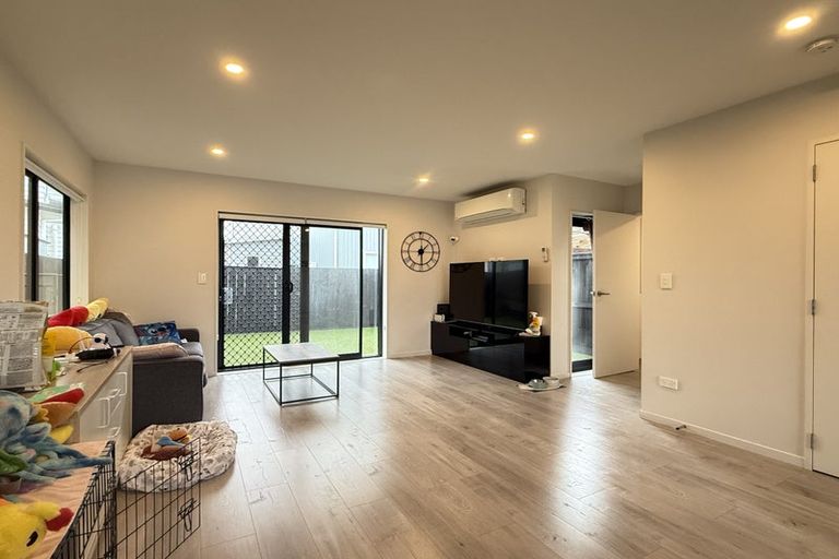 Photo of property in 6 Kearns Drive, Hobsonville, Auckland, 0616