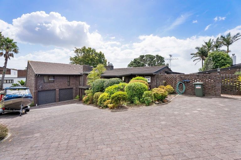 Photo of property in 19 Sanctuary Point, Sunnyhills, Auckland, 2010