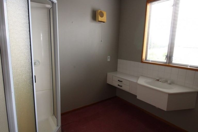 Photo of property in 37 Anne Street, Winton, 9720