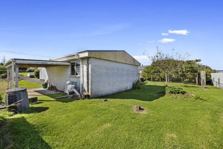 Photo of property in 71 Seymour Street, Waitara, 4320