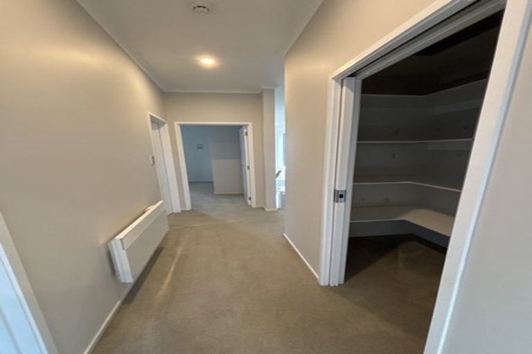 Photo of property in 13 William Stratton Lane, Hobsonville, Auckland, 0616