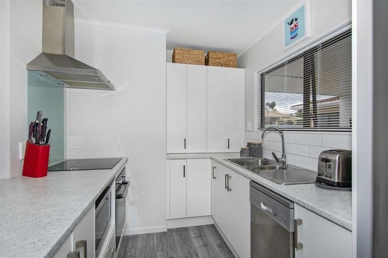Photo of property in 2/23 King Street, Kensington, Whangarei, 0112