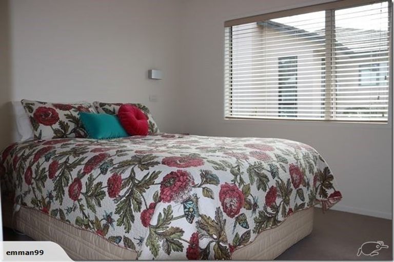 Photo of property in 3 Highgrove Place, Waipukurau, 4200