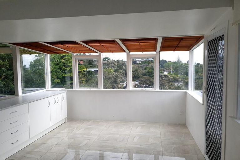 Photo of property in 211 Titirangi Road, Titirangi, Auckland, 0604