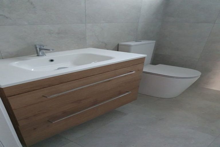 Photo of property in 24 Palm Avenue, Hokowhitu, Palmerston North, 4410