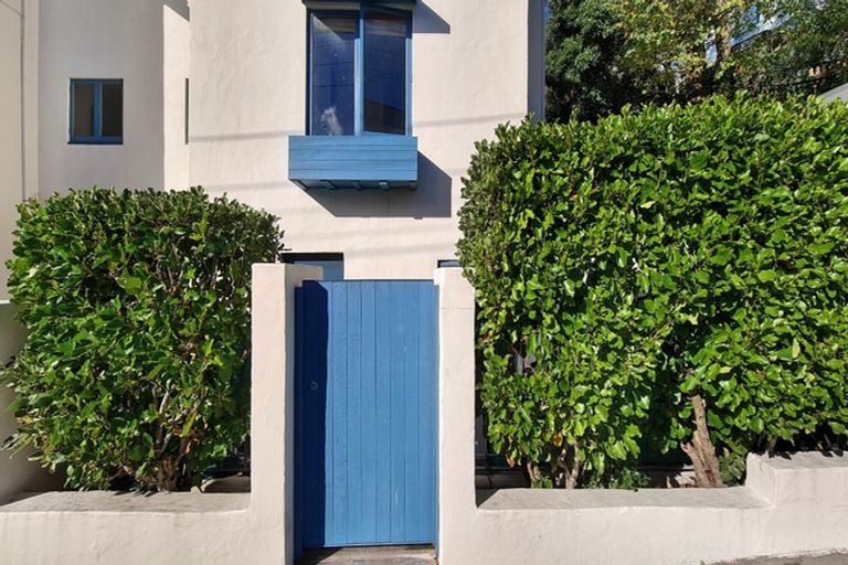 Photo of property in 7b Austin Street, Mount Victoria, Wellington, 6011