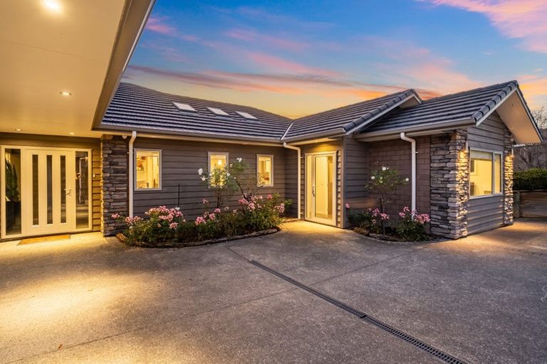 Photo of property in 19 Flotilla Place, Whitby, Porirua, 5024