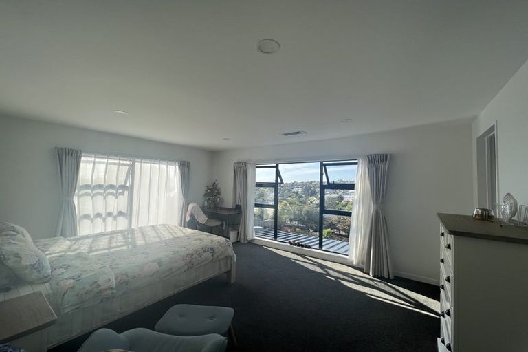 Photo of property in 26 Kiteroa Terrace, Rothesay Bay, Auckland, 0630