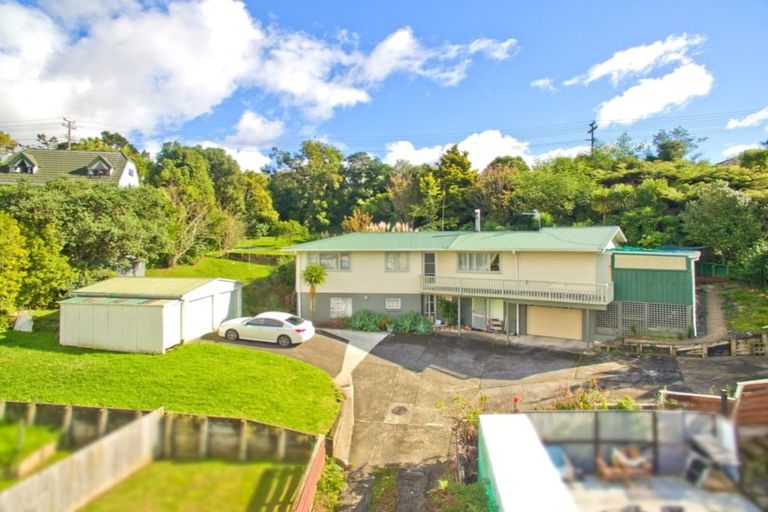 Photo of property in 16 Cypress Place, Sunnynook, Auckland, 0620