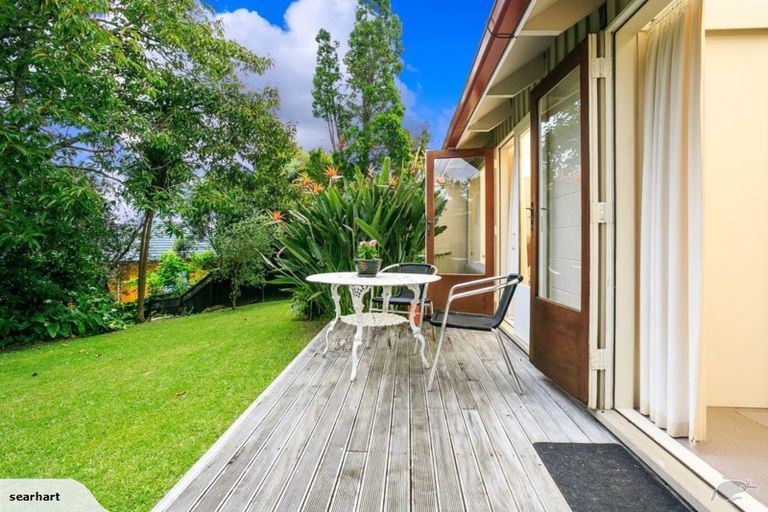 Photo of property in 11a Albany Highway, Unsworth Heights, Auckland, 0632