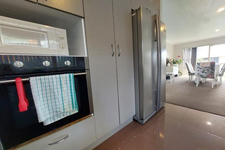 Photo of property in 44a Crossandra Drive, Mangere, Auckland, 2022