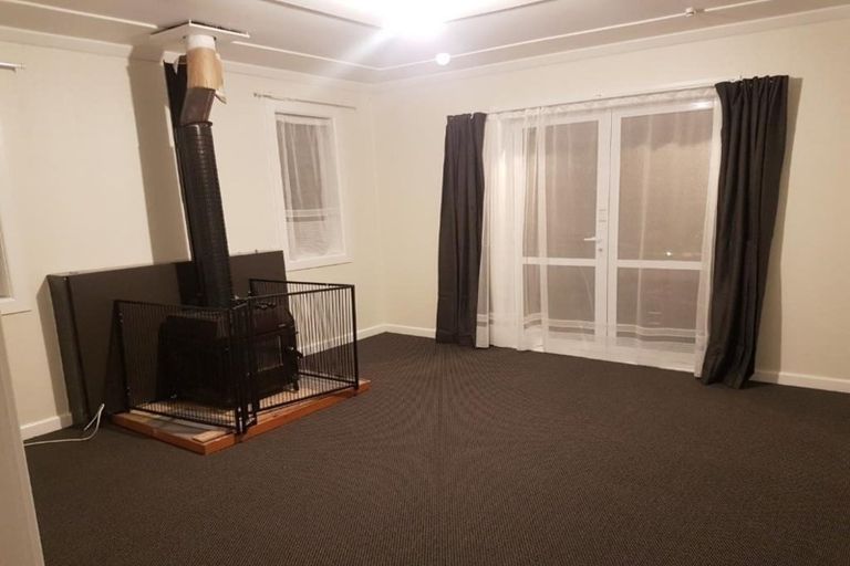 Photo of property in 63 Paterson Street, Grasmere, Invercargill, 9810