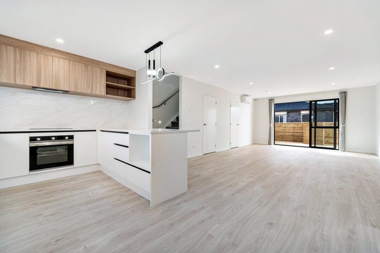 Photo of property in 5/63 Cambridge Terrace, Papatoetoe, Auckland, 2025